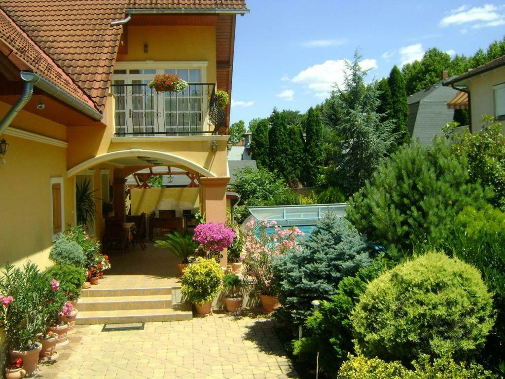 Villa Mikes Siófok Exterior foto